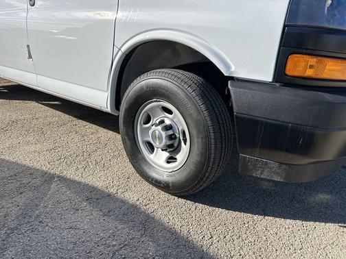 2025 Chevrolet Express 2500 Work Van