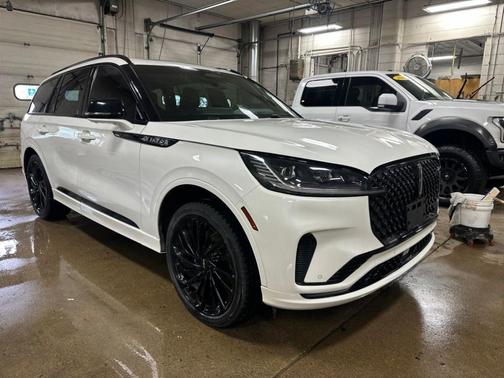 White 2025 Lincoln Aviator Reserve AWD