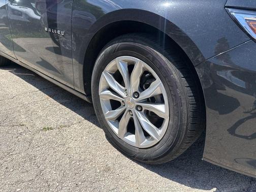 Mosaic Black Metallic 2024 Chevrolet Malibu LT