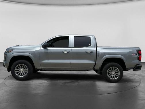 Sterling Gray Metallic 2026 Chevrolet Colorado LT