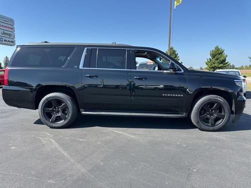 2019 Chevrolet Suburban LT
