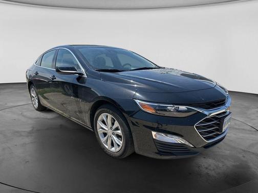 Mosaic Black Metallic 2024 Chevrolet Malibu LT