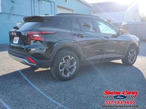 2025 Chevrolet Trax LT