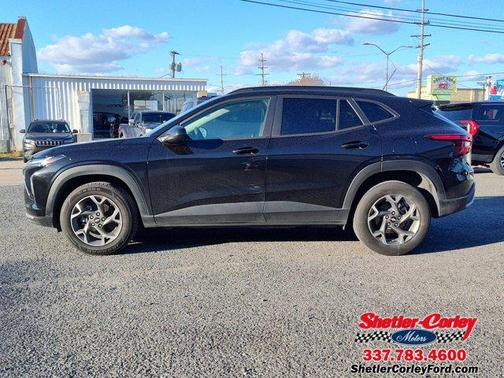 2025 Chevrolet Trax LT