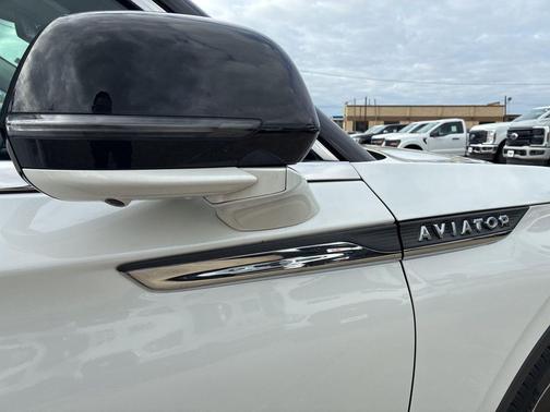 2025 Lincoln Aviator Premiere
