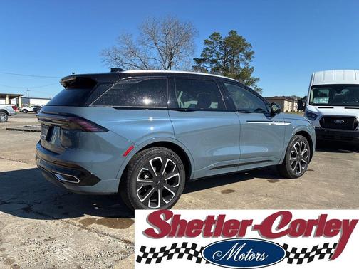 2025 Lincoln Nautilus Reserve