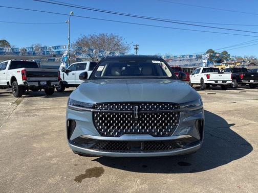 2025 Lincoln Nautilus Reserve