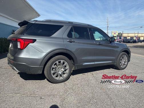 2025 Ford Explorer Platinum