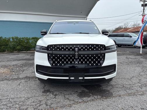 2025 Lincoln Navigator Black Label