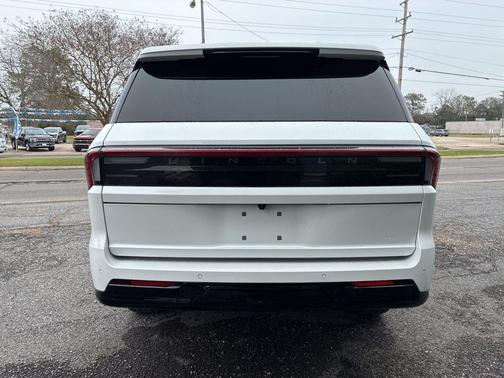 2025 Lincoln Navigator Black Label