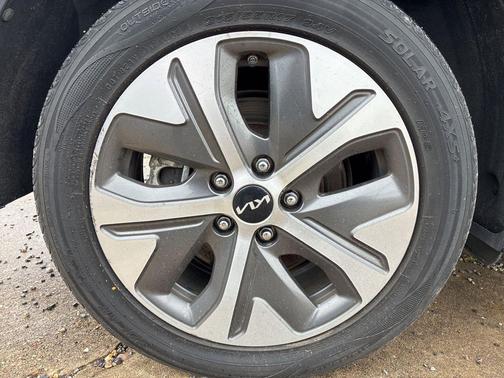 2022 Kia Niro EV EX