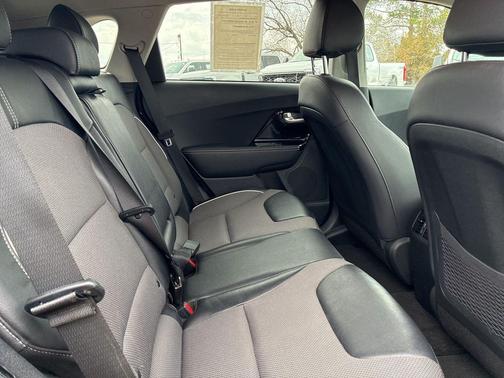 2022 Kia Niro EV EX