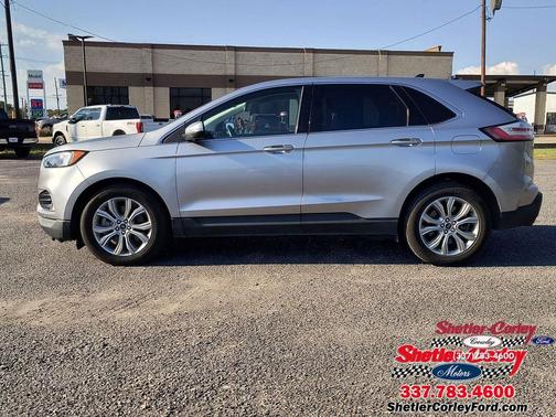 2022 Ford Edge Titanium