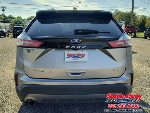 2022 Ford Edge Titanium