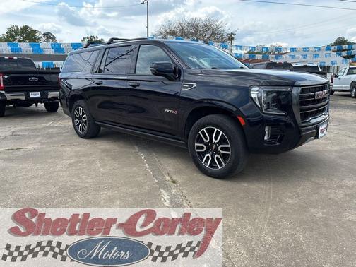 2023 GMC Yukon XL 4WD AT4