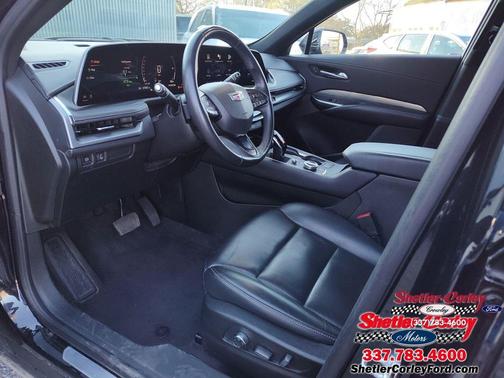 2024 Cadillac XT4 Premium Luxury