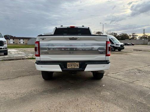 2022 Ford F-150 Platinum