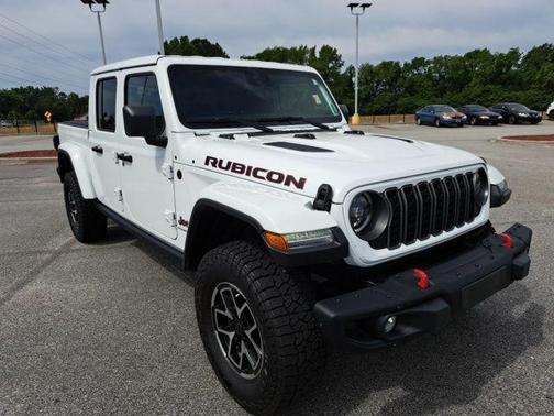 Bright White Clearcoat 2025 Jeep Gladiator Rubicon