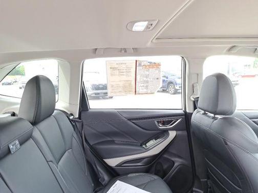 Crystal White Pearl 2024 Subaru Forester Limited