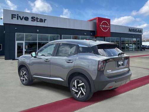 Gun Metallic 2026 Nissan Kicks SV
