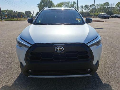 Wind Chill Pearl 2026 Toyota Corolla Cross XLE