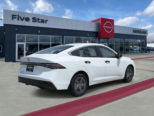 Fresh Powder 2026 Nissan Sentra S