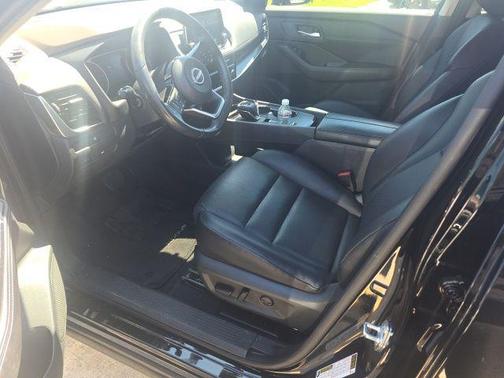 Super Black 2023 Nissan Rogue SV