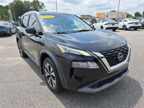 Super Black 2023 Nissan Rogue SV