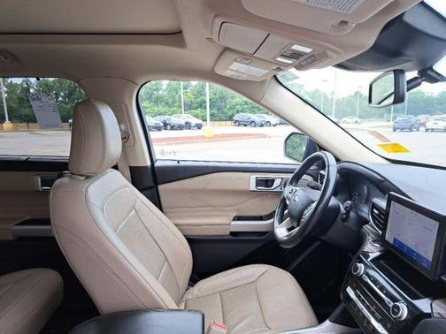 ATLAS BLUE METALLIC 2021 Ford Explorer Limited