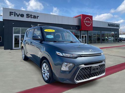 Gravity Grey 2020 Kia Soul LX