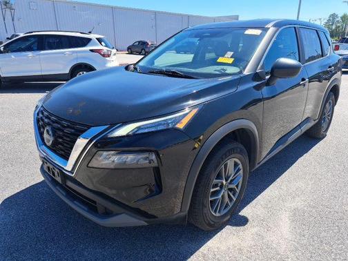 Super Black 2023 Nissan Rogue S