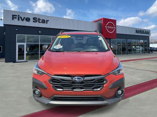 Sun Blaze Pearl 2025 Subaru Crosstrek Premium