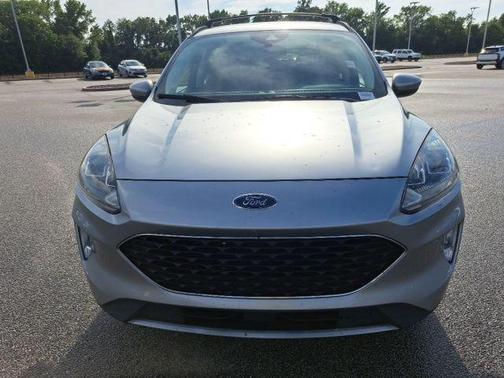 ICONIC SILVER 2022 Ford Escape SEL