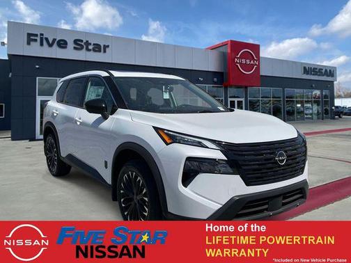Everest White Pearl Tricoat 2026 Nissan Rogue Dark Armor