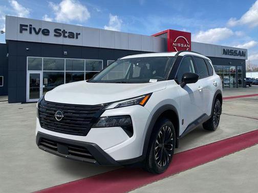 Everest White Pearl Tricoat 2026 Nissan Rogue Dark Armor