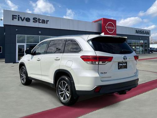 2019 Toyota Highlander Hybrid XLE