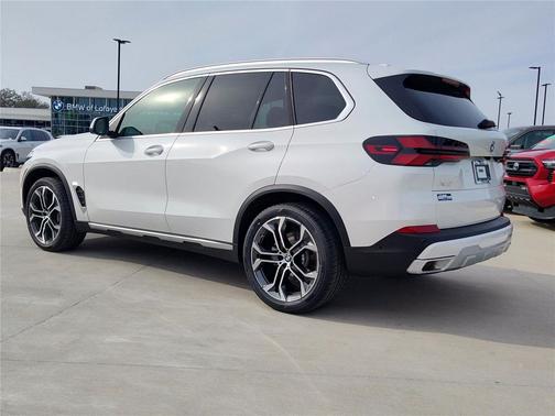 2026 BMW X5 sDrive40i