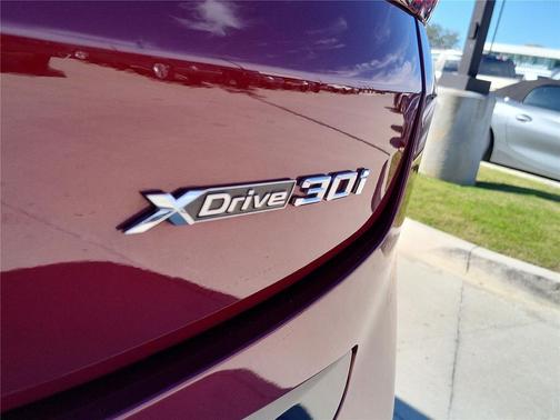 2025 BMW X4 xDrive30i