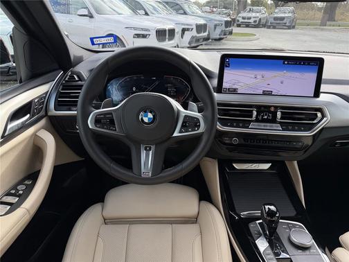 2025 BMW X4 xDrive30i