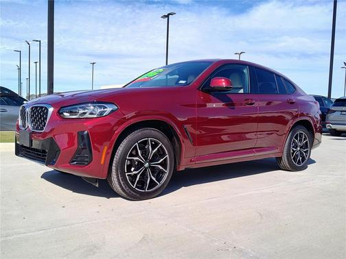 2025 BMW X4 xDrive30i