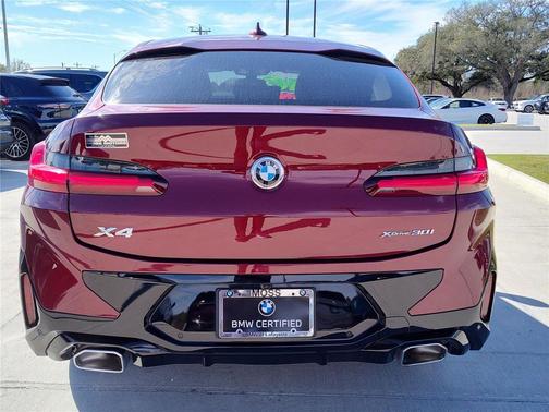 2025 BMW X4 xDrive30i