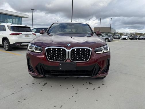 2025 BMW X4 xDrive30i