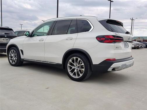 2025 BMW X5 xDrive40i