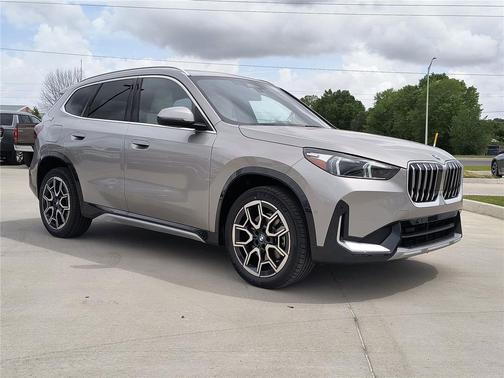 Space Silver Metallic 2026 BMW X1 xDrive28i