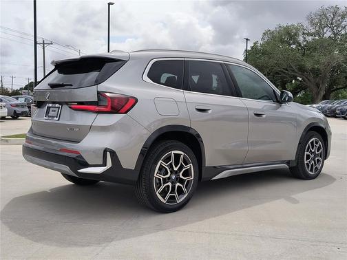 Space Silver Metallic 2026 BMW X1 xDrive28i