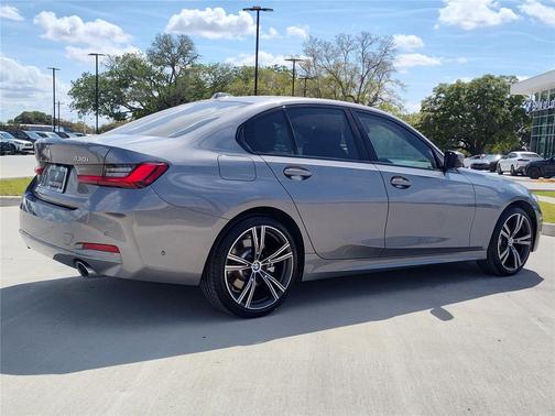 2023 BMW 330 330i