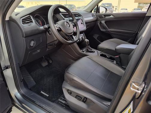 2020 Volkswagen Tiguan 2.0T SE