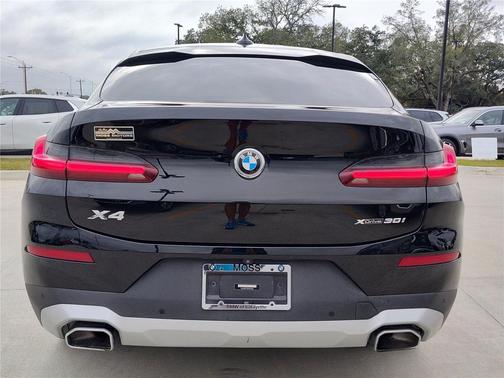 2022 BMW X4 xDrive30i