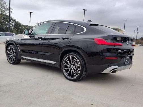 2022 BMW X4 xDrive30i