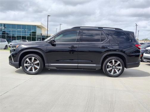 2024 Honda Pilot Touring 8-Passenger